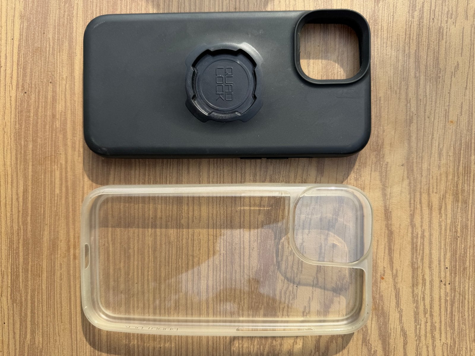 Quad Lock iPhone 14 Hoesje + regenhoesje