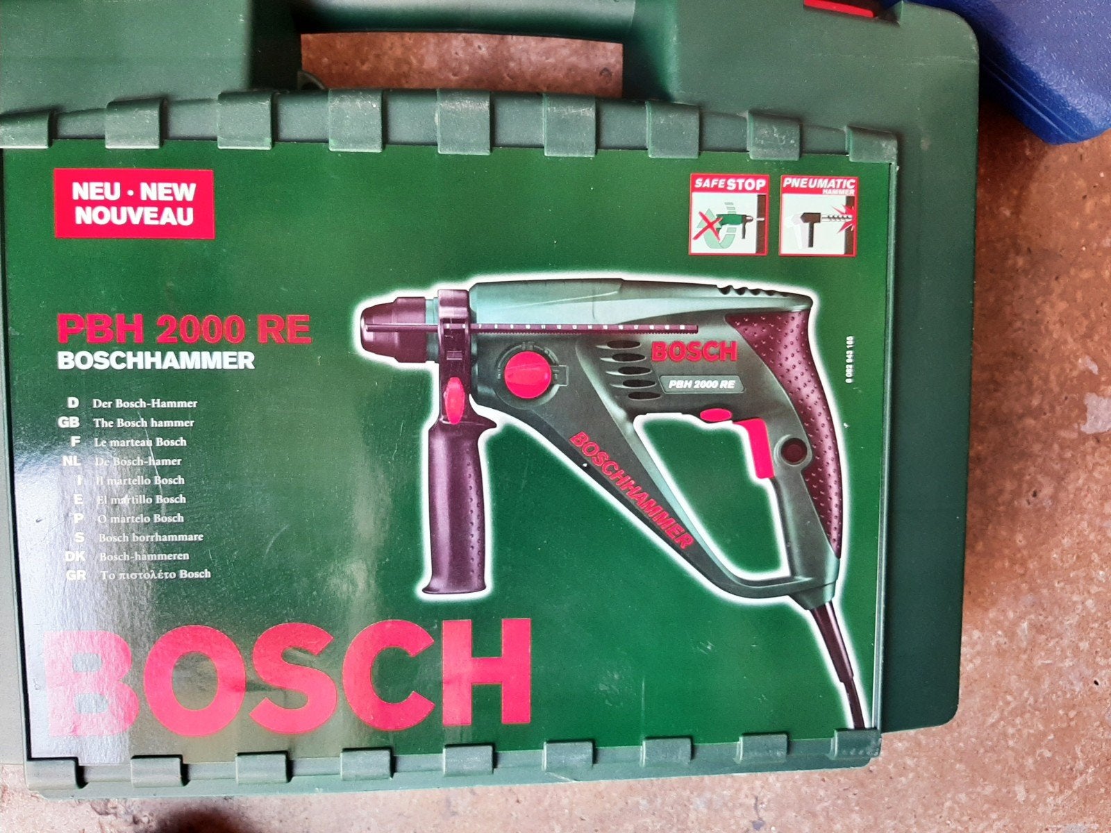 Bosch boorhamer met set van 11sds boren, Doe-het-zelf en Verbouw, Ophalen, Gebruikt, 400 tot 600 watt, Boormachine