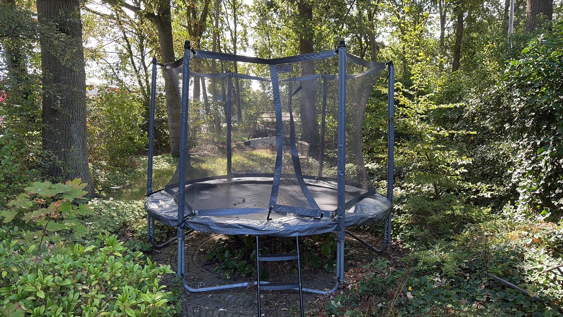 Avyna Trampoline met veiligheidsnet - Gebruikt- 300cm, Ophalen of Verzenden, Gebruikt