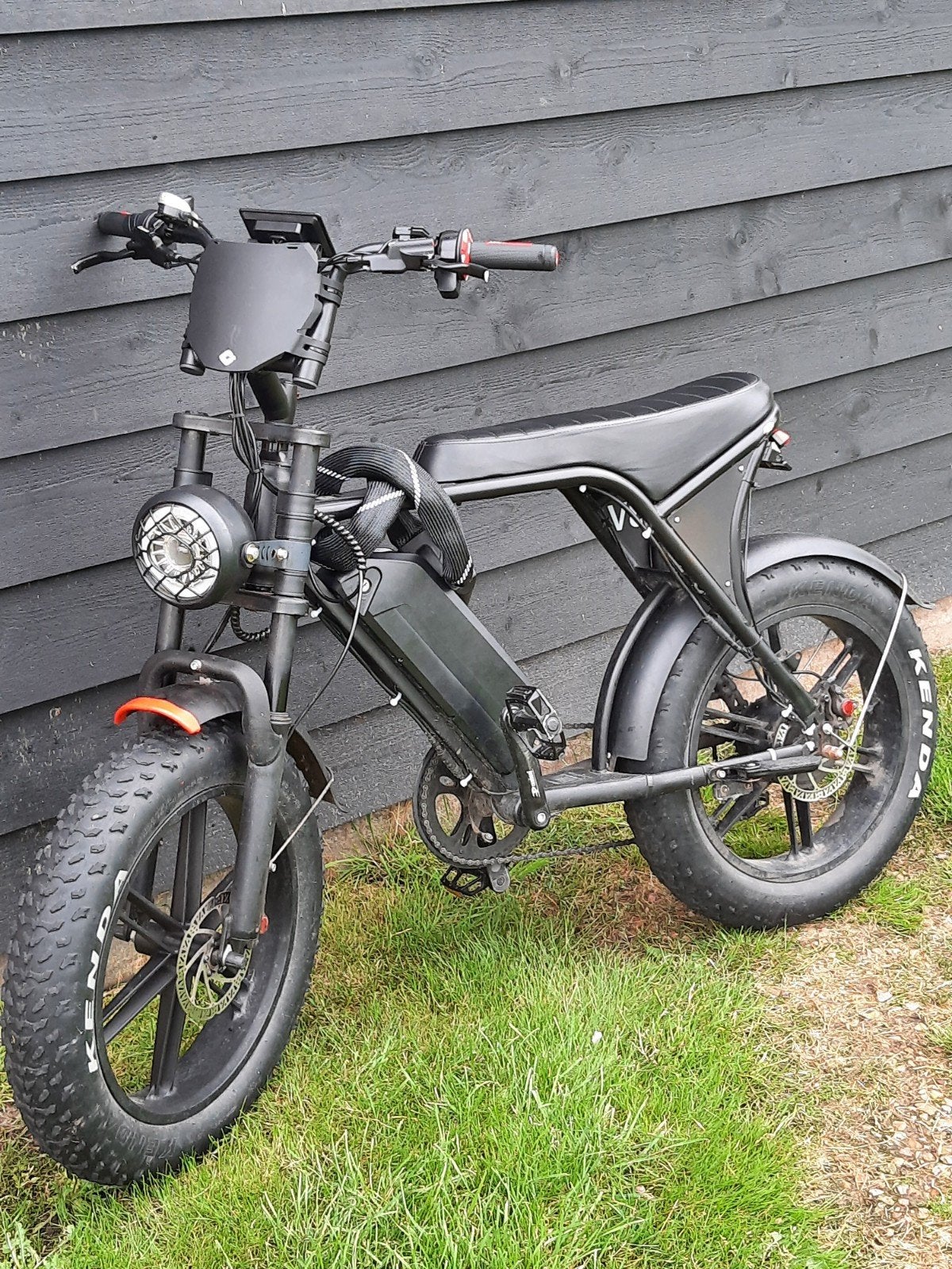 Stoere Fatbike E-bike - Zwart,, Zo goed als nieuw, 51 tot 55 cm, 50 km per accu of meer, Ophalen