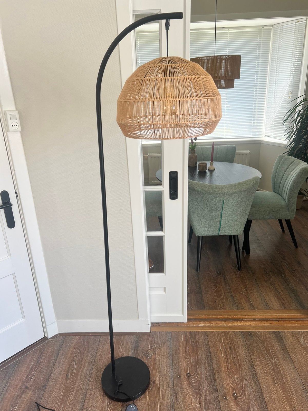 Sfeervolle vloerlamp, Huis en Inrichting, Lampen | Vloerlampen, Ophalen, Zo goed als nieuw, 150 tot 200 cm