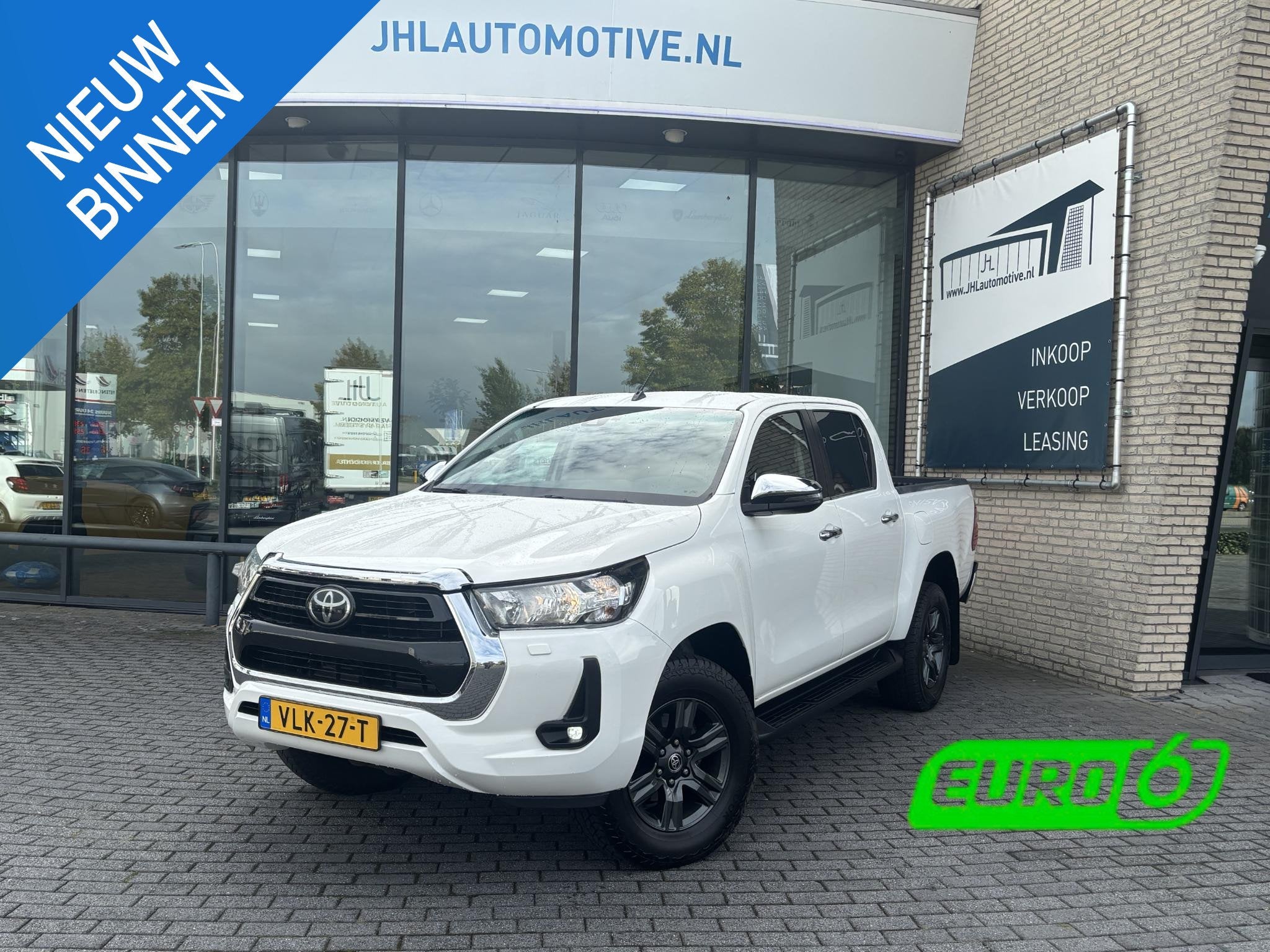 Toyota HiLux 2.4 D-4D DC*4X4*HAAK*ACC*CAM*ECC*TEL*LICHTMETAA, Auto's, Automaat, Stof, Gebruikt, Euro 6