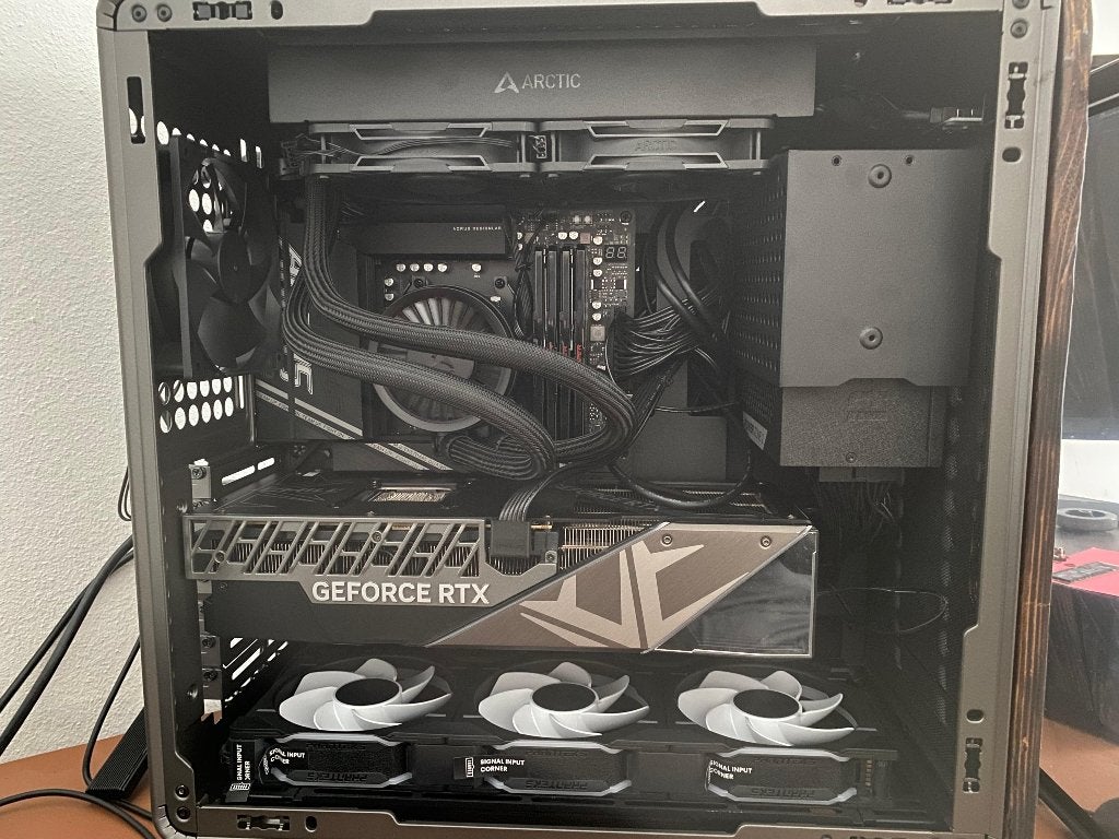 AMD Ryzen 7 7800X3D CPU,waterkoeling ARCTIC  Freezer Pro 240, Computers en Software, Processors, Zo goed als nieuw, 8-core, 4 Ghz of meer