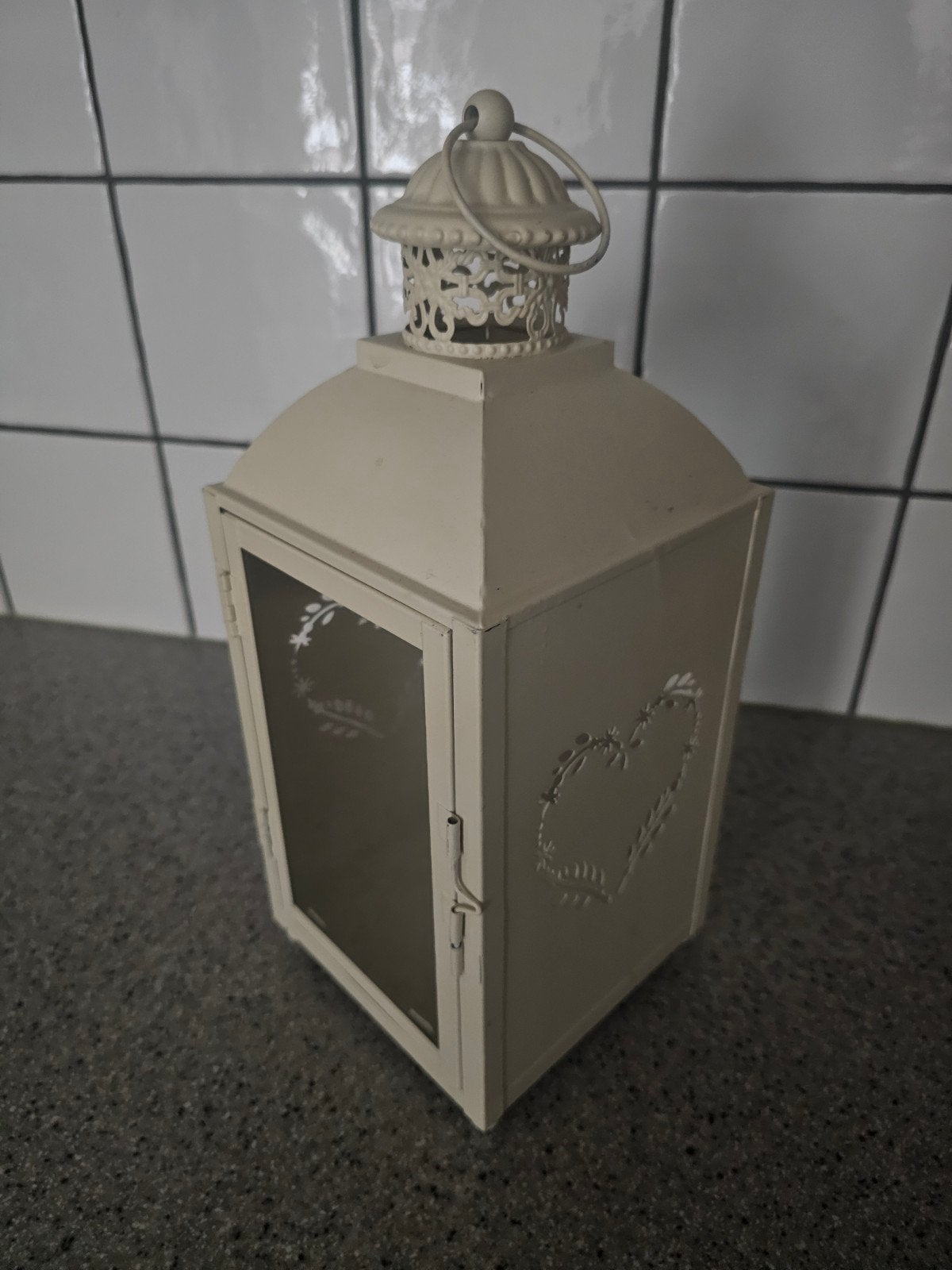Crèmekleurige Lantaarn met Hartjes - 14x14x35 cm, Lantaarn, 35 cm, Ophalen of Verzenden, Zo goed als nieuw