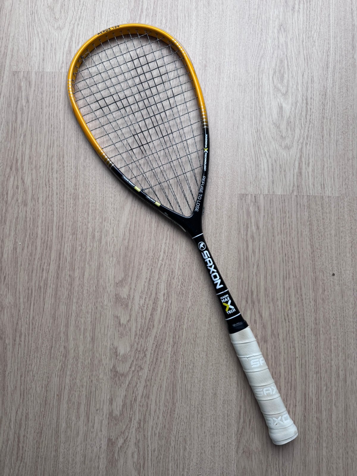 squash racket saxon aerox135, Ophalen of Verzenden, Zo goed als nieuw
