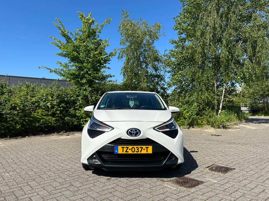 Toyota Aygo 1.0 Vvt-i 72pk 5D 2018 Wit, Voorwielaandrijving, 4 stoelen, Wit, Origineel Nederlands