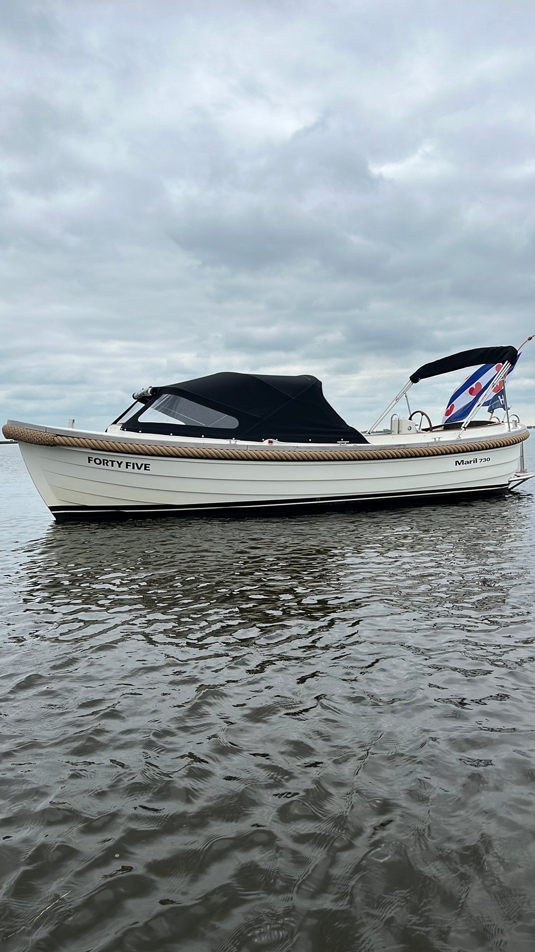 Maril 730 Sloep- Zeer compleet en goed onderhouden, Watersport en Boten, Sloepen, Zo goed als nieuw, Overige typen, Maril, Afdekzeil
