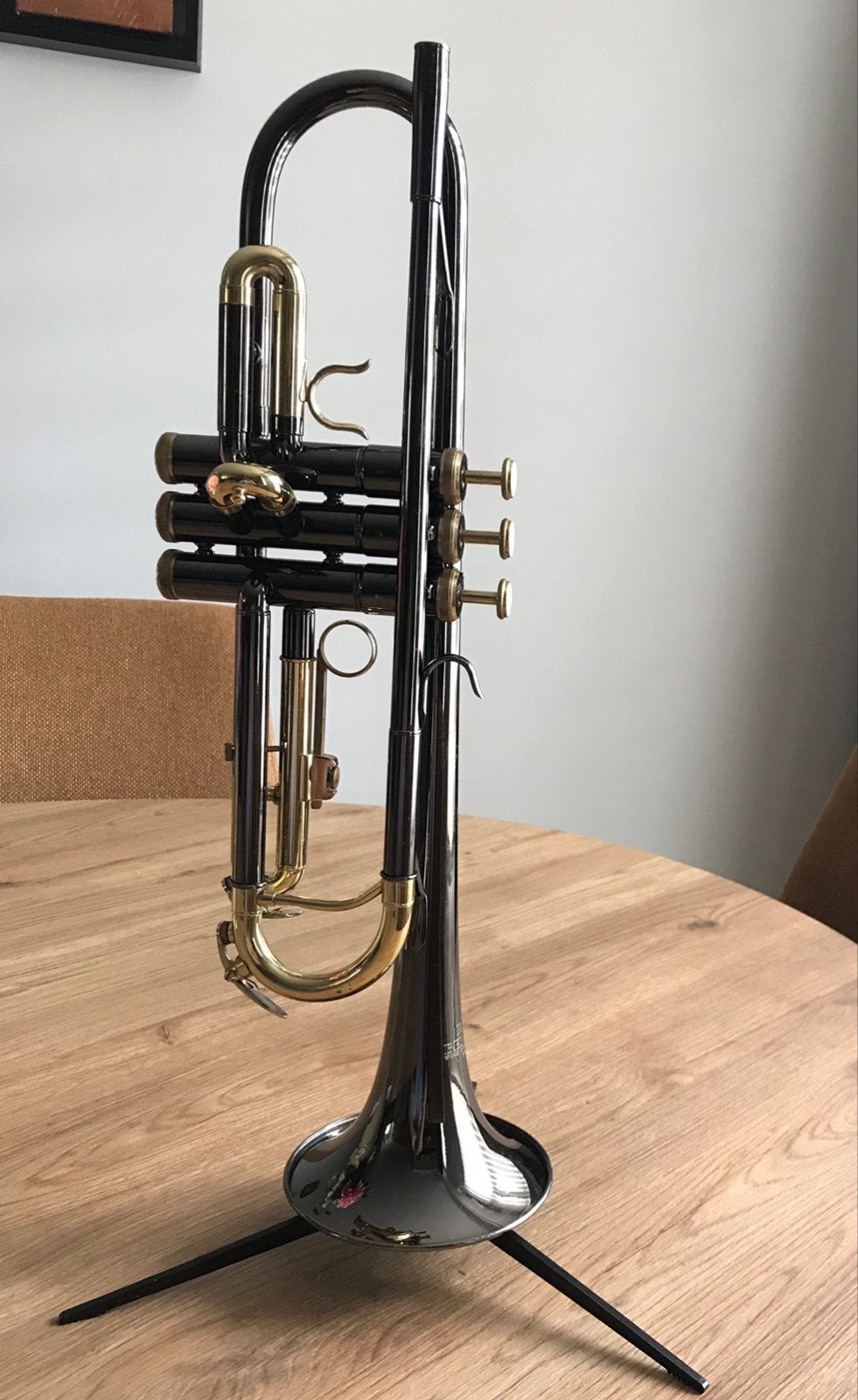 Leuke trompet, Muziek en Instrumenten, Blaasinstrumenten | Trompetten, Ophalen of Verzenden, Zo goed als nieuw, Bes-trompet, Met koffer
