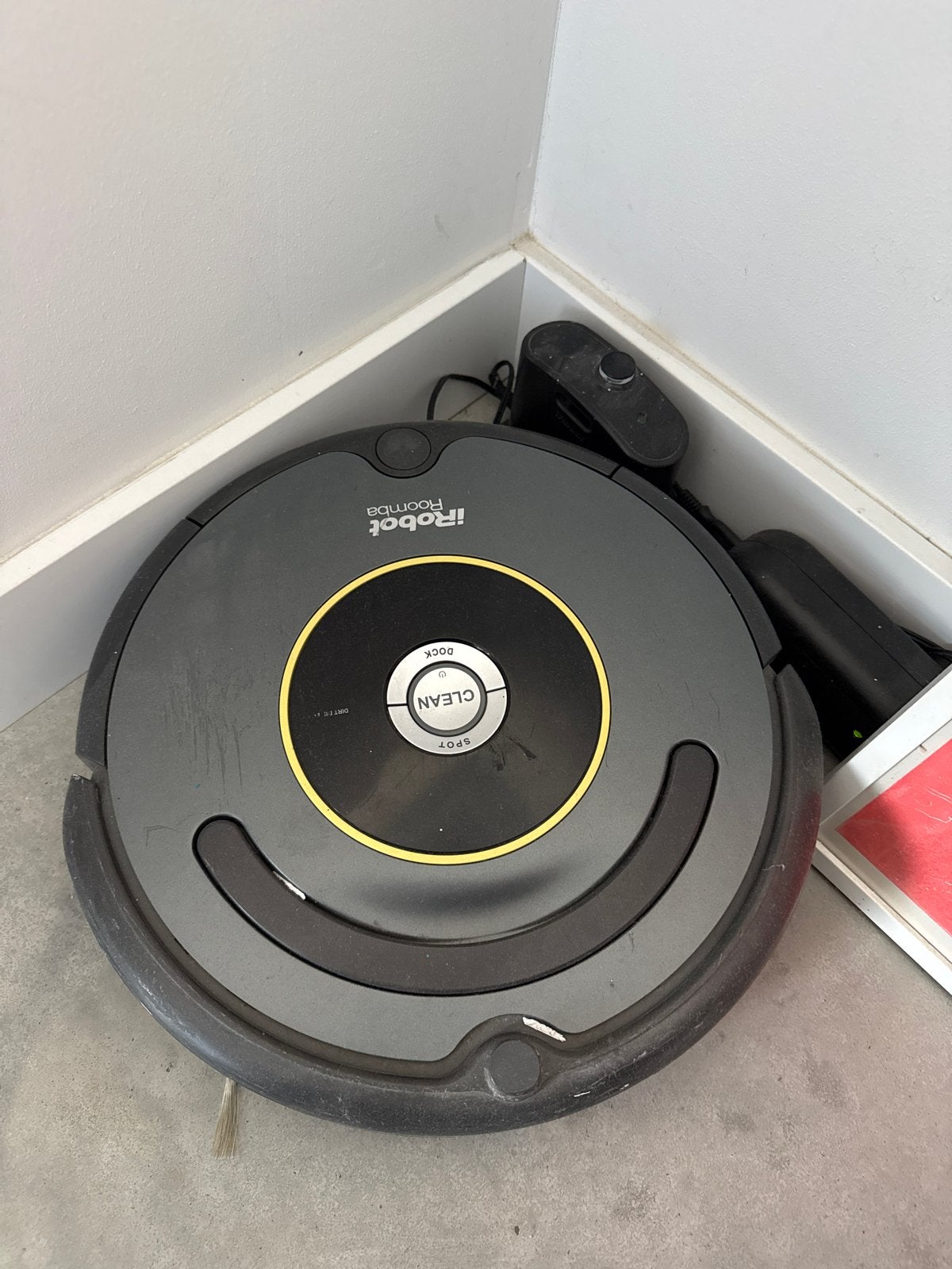 iRobot Roomba Robotstofzuiger - Gebruikt, Ophalen, Gebruikt, IRobot, Oplaadstation