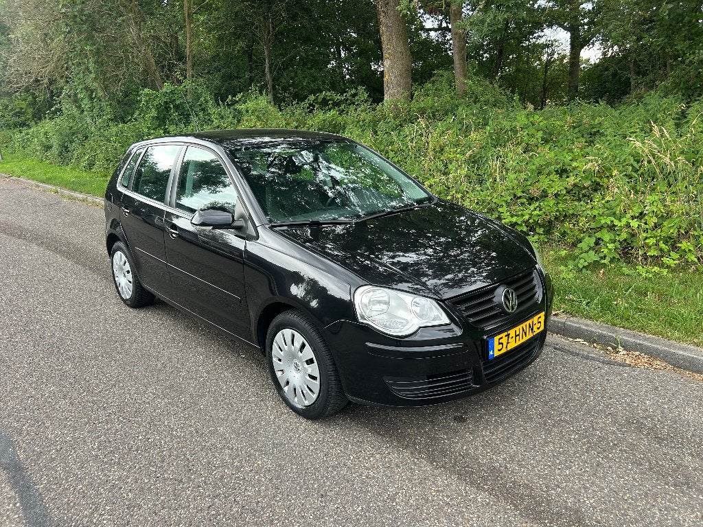 Volkswagen Polo Daimond black!!, Voorwielaandrijving, 40 €/maand, 4 cilinders, Zwart