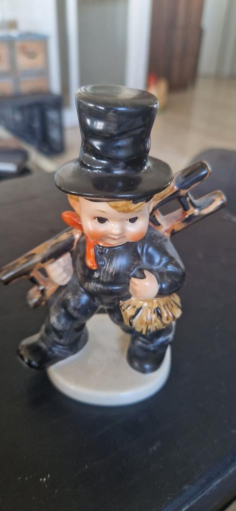 Hummel KF40 Schoorsteenveger Beeldje - Vintage, Verzamelen, Beelden en Beeldjes, Ophalen of Verzenden, Gebruikt, Hummel