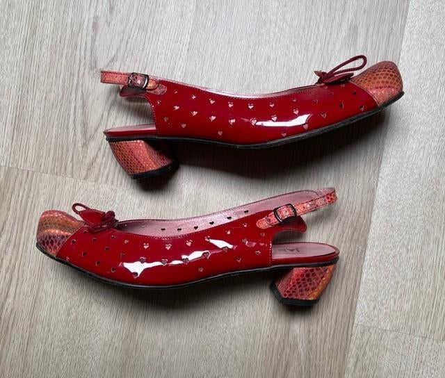 Jan Jansen slingback in lakleer en kleurrijke suède print, Pumps, Jan Jansen, Ophalen of Verzenden, Zo goed als nieuw