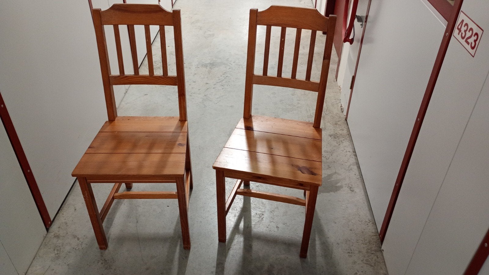 2 Jokkmokk stoelen, Ophalen, Gebruikt, Twee, Bruin