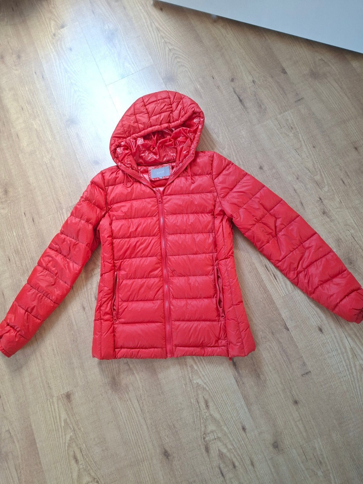 Donsjack rood, Ophalen of Verzenden, B Young, Maat 36 (S), Gedragen