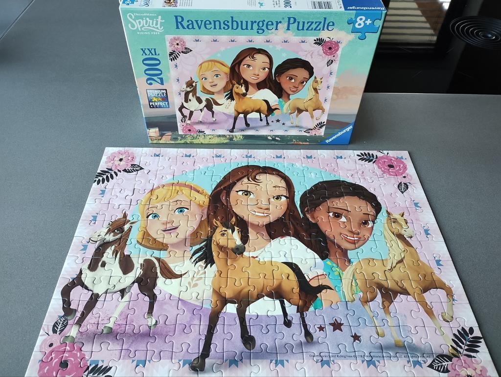 3 Kinderpuzzels, Kinderen en Baby's, Speelgoed | Kinderpuzzels, Zo goed als nieuw, 6 jaar of ouder, Meer dan 50 stukjes, Ophalen of Verzenden