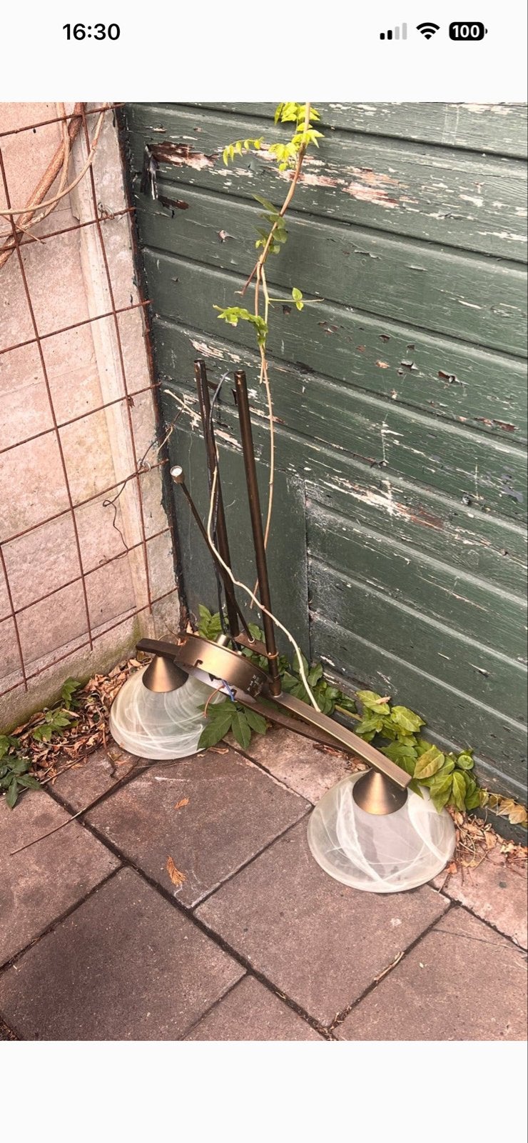 Oude vloerlamp met twee glazen kappen, Ophalen, Gebruikt, Overige fittingen, Glas