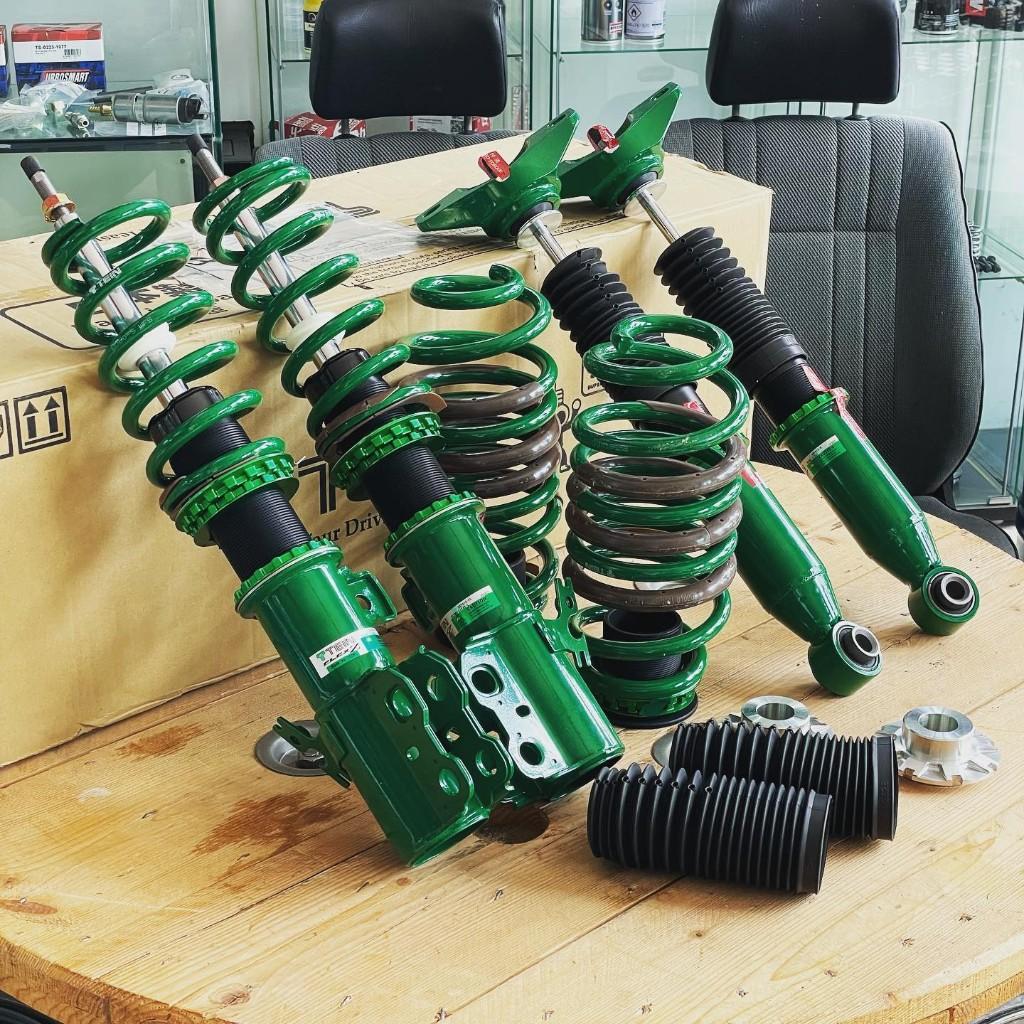 Tein Flex Z schroefset verlaging - Toyota Yaris GR, Auto diversen, Tuning en Styling, Ophalen of Verzenden