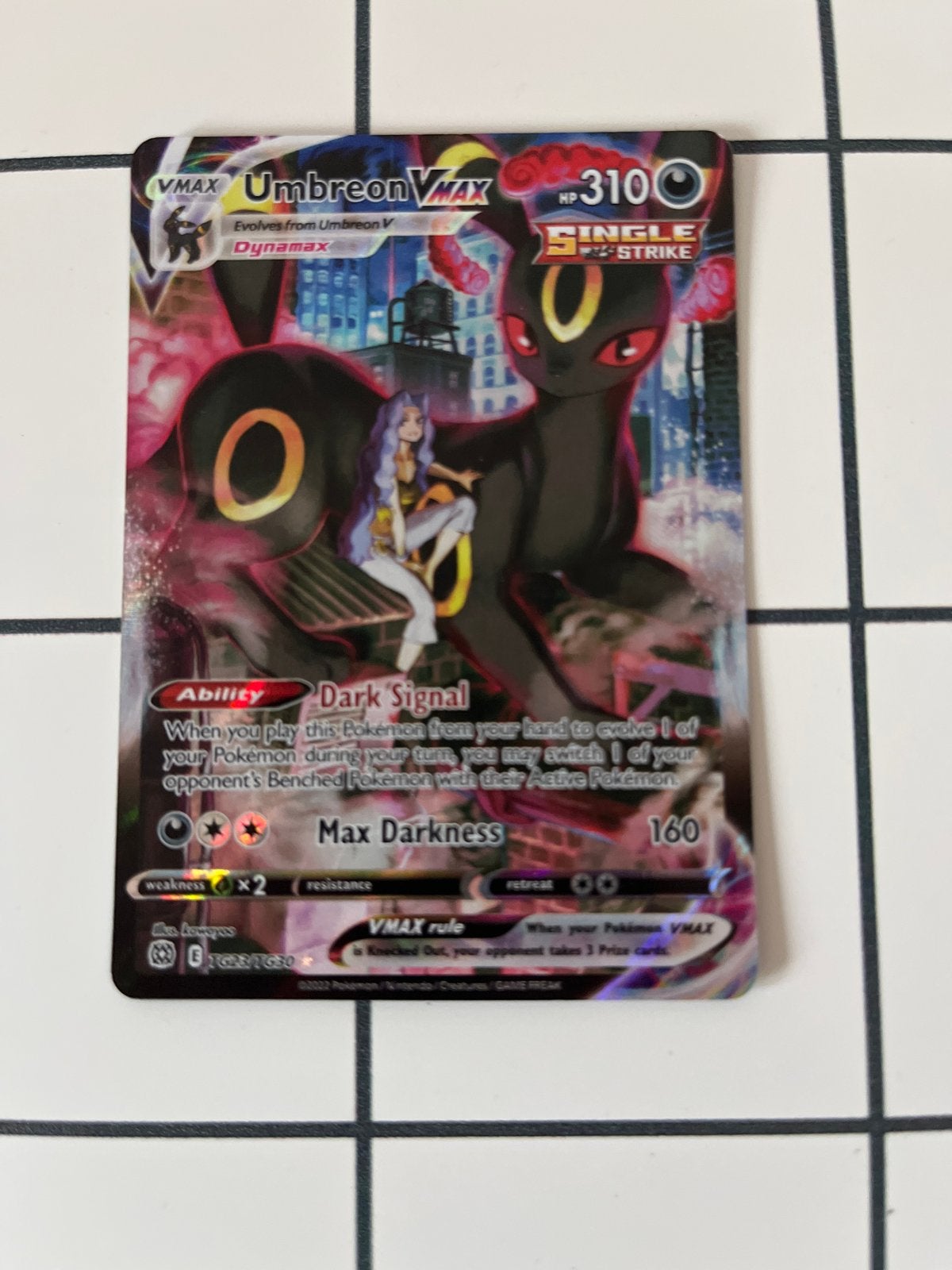 Umbreon VMAX, Ophalen of Verzenden, Nieuw, Losse kaart