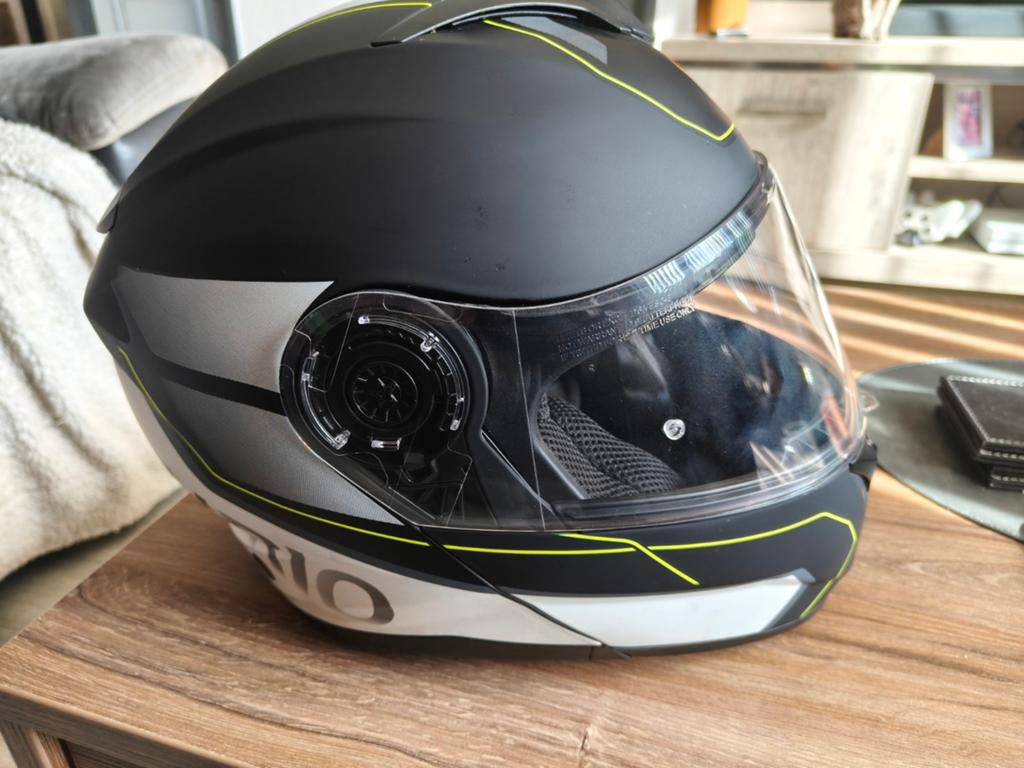 Te koop mooie furio helm, Ophalen of Verzenden, Tweedehands, Offroadhelm, Overige merken