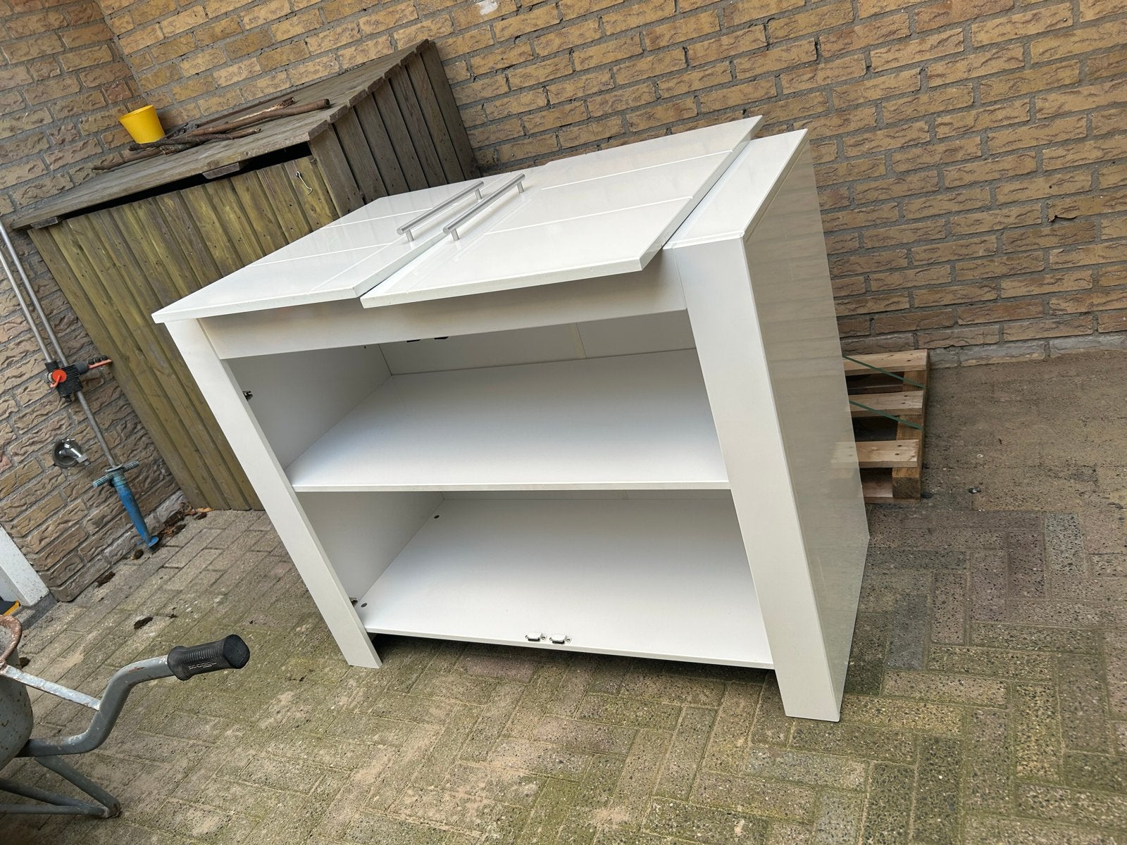 Witte commode, stevig en makkelijk te monteren, Gebruikt, 50 tot 70 cm, Ophalen of Verzenden, 75 tot 100 cm