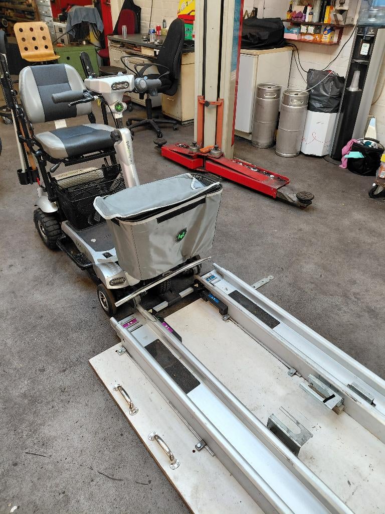 scootmobiel in goede staat met inbouw, Ophalen, 36 t/m 45 km, 11 t/m 15 km/u, Quingo