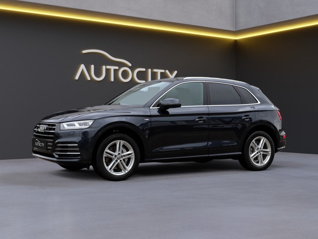 Audi Q5 55 TFSIe Quattro Competition S Line 367 PK Pano l Ca, Auto's, Automaat, 14 kWh, Euro 6, 4 cilinders