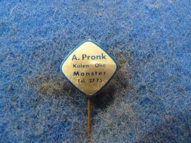 Speldje A. Pronk kolen - olie Monster, Verzamelen, Ophalen of Verzenden, Zo goed als nieuw, Overige onderwerpen