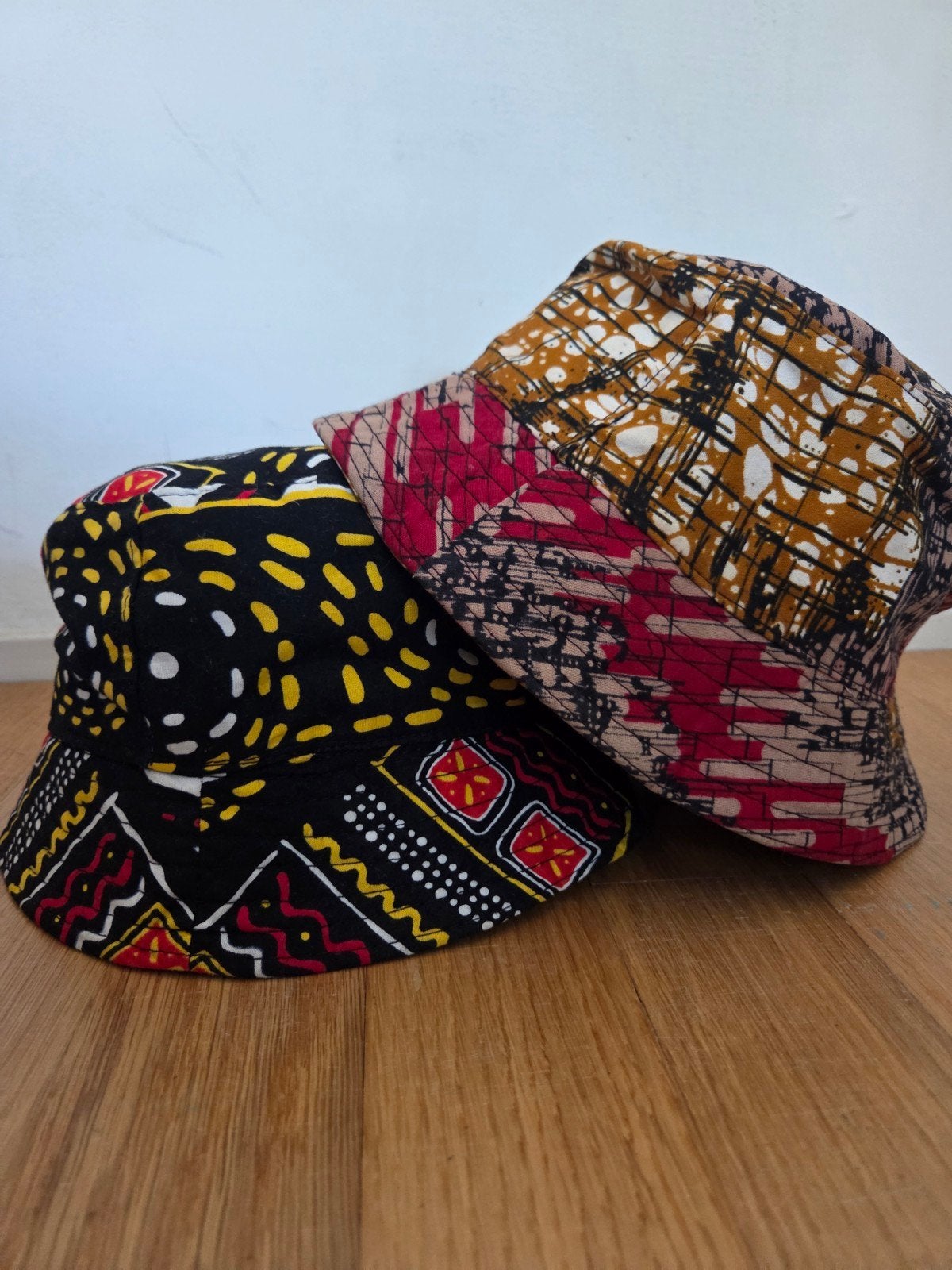 2 Bucket Hat met Afrikaanse Print, Kleding | Dames, Hoed, One size fits all, Ophalen of Verzenden, Onbekend