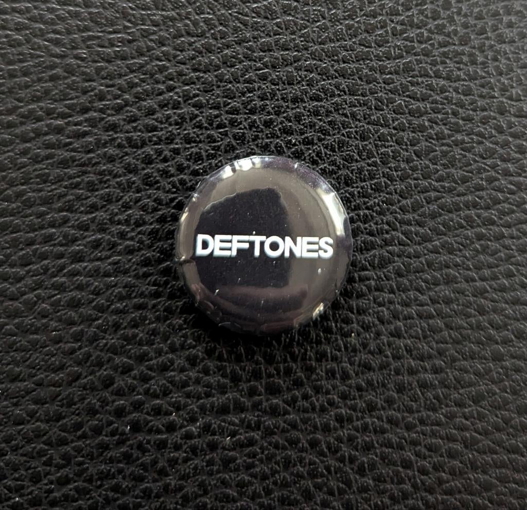 Deftones – 25 mm button – Zwart/Wit, Ophalen of Verzenden