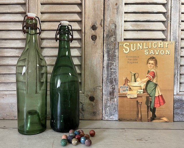 Zware antieke Franse donkergroene beugeldop fles met ziel, Antiek en Kunst, Ophalen of Verzenden