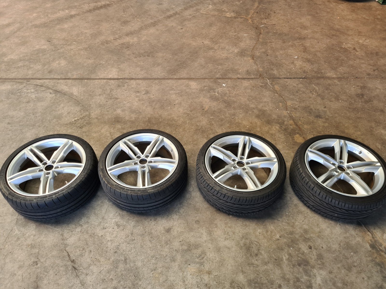 Nieuwe velgenset Audi A4 B8 bj 2020 19 inch - 245/35/19, Auto-onderdelen, Banden en Velgen, 19 inch, 245 mm, Ophalen of Verzenden
