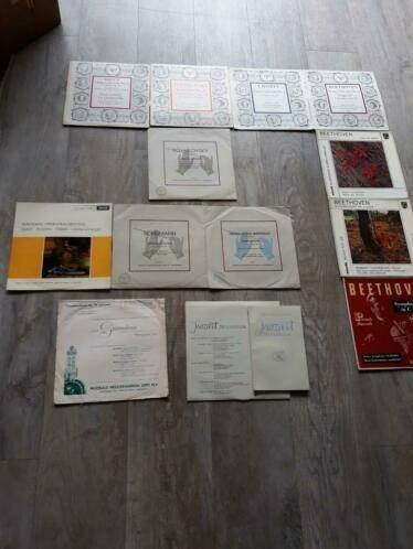oude klassieke singles plus oud houten koffertje, Gebruikt, Overige formaten, Overige typen, Ophalen of Verzenden
