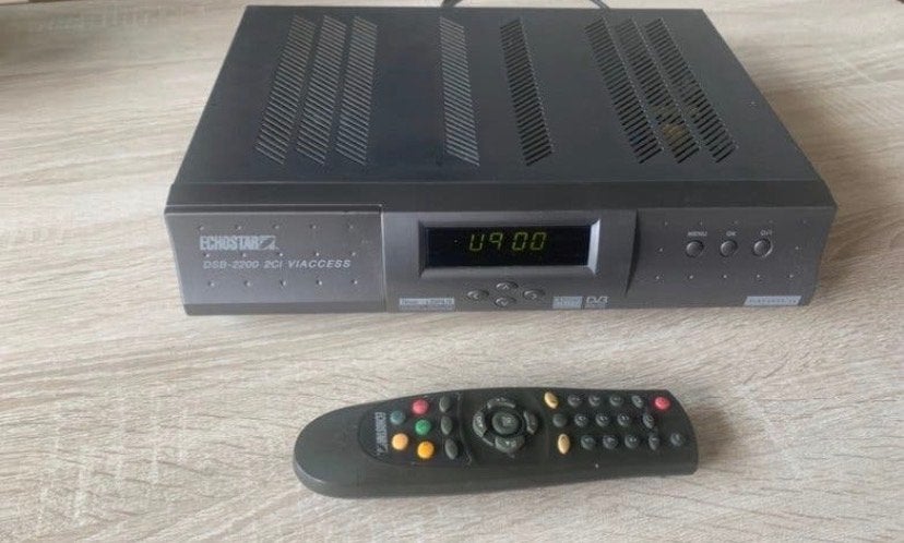 Echostar DSB-2200 2CI Viaccess satellietontvanger met afstan, Ophalen, Gebruikt, Decoder