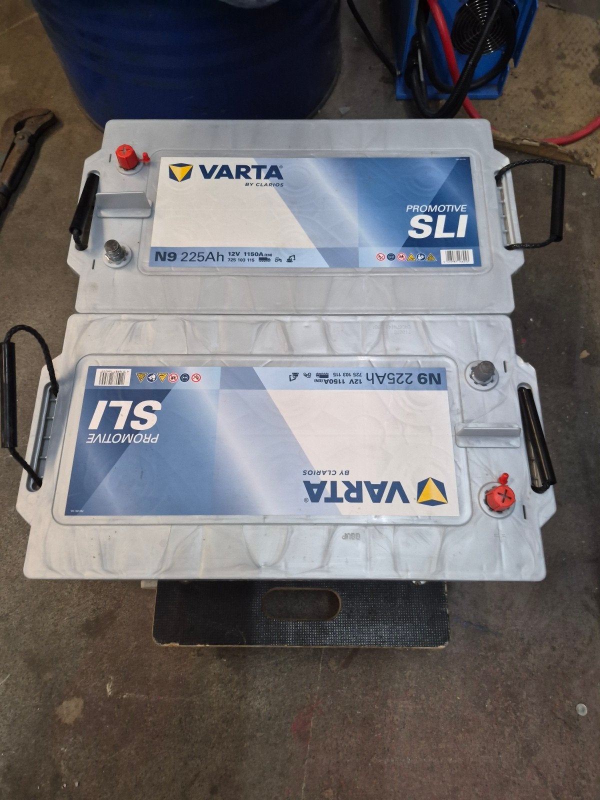 Varta Promotive SLI N9 225Ah 12V  prijs is per stuk, Gebruikt