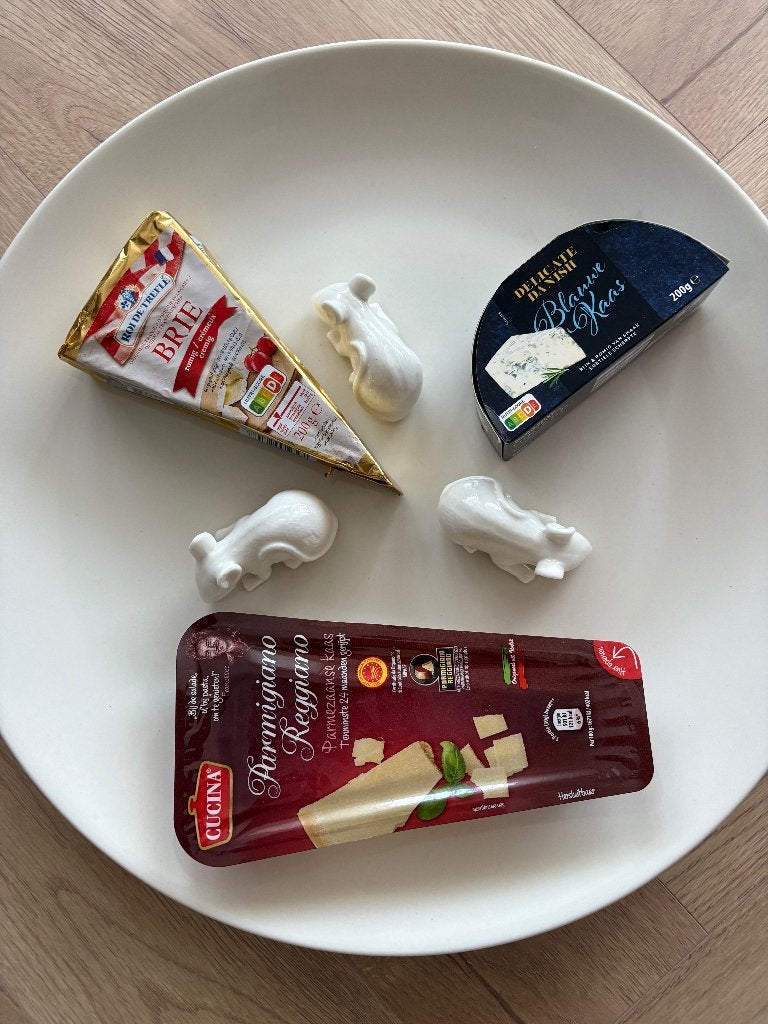 Grote porceleinen kaasschotel met muizen erop, Ophalen, Nieuw, Bord(en), Overige stijlen