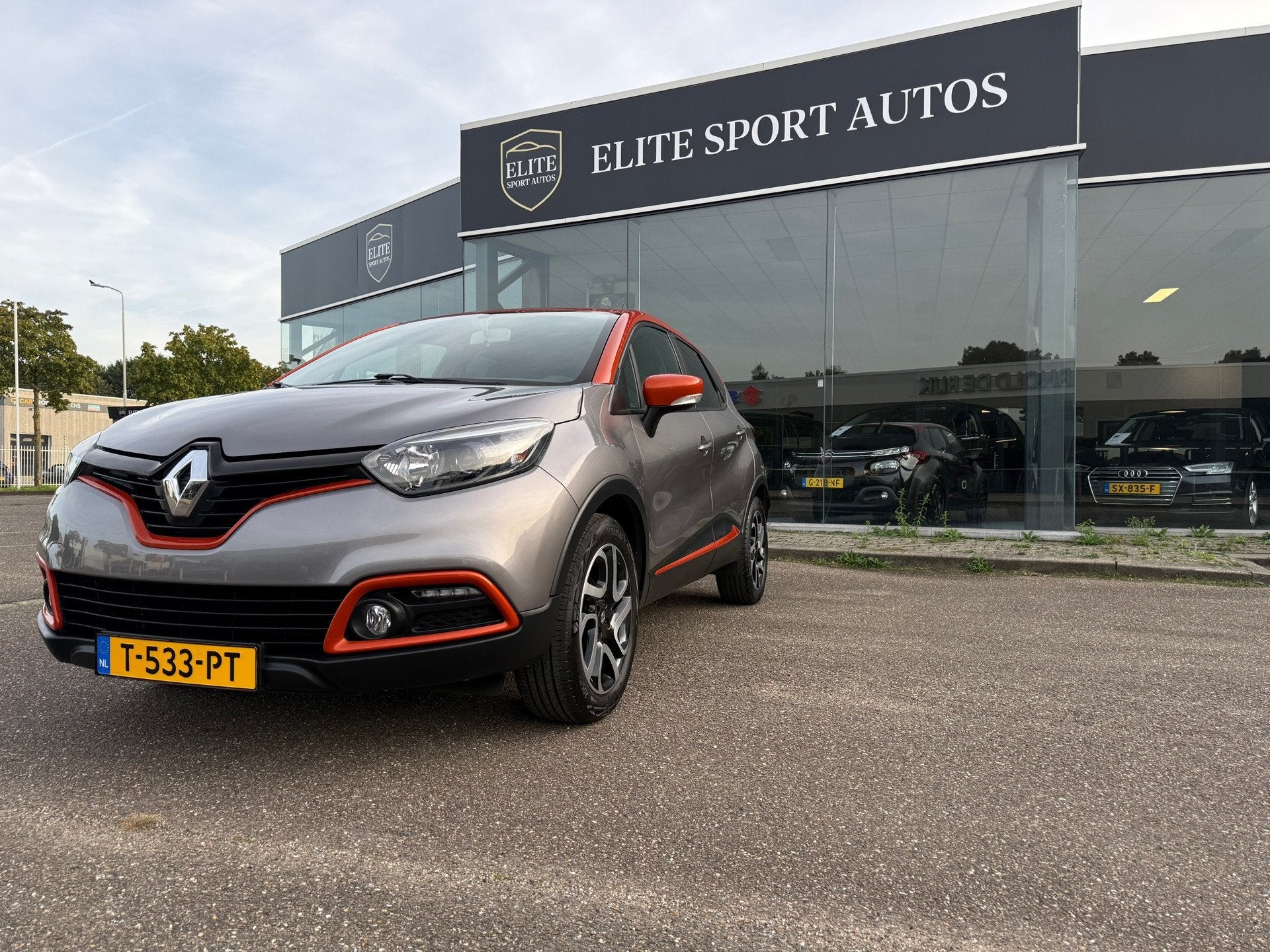 Renault Captur 0.9 TCe Expression I stoelverwarming I Parkee, Auto's, Voorwielaandrijving, Stof, Gebruikt, 1081 kg