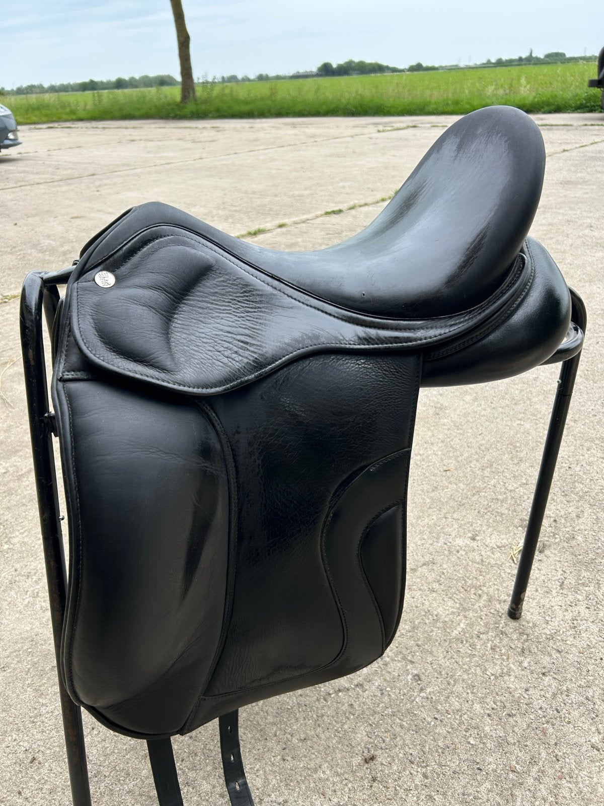Kingsley D4 17,5’ zadel te koop, Dieren en Toebehoren, Paarden en Pony's | Zadels, Ophalen, Gebruikt, Dressuur