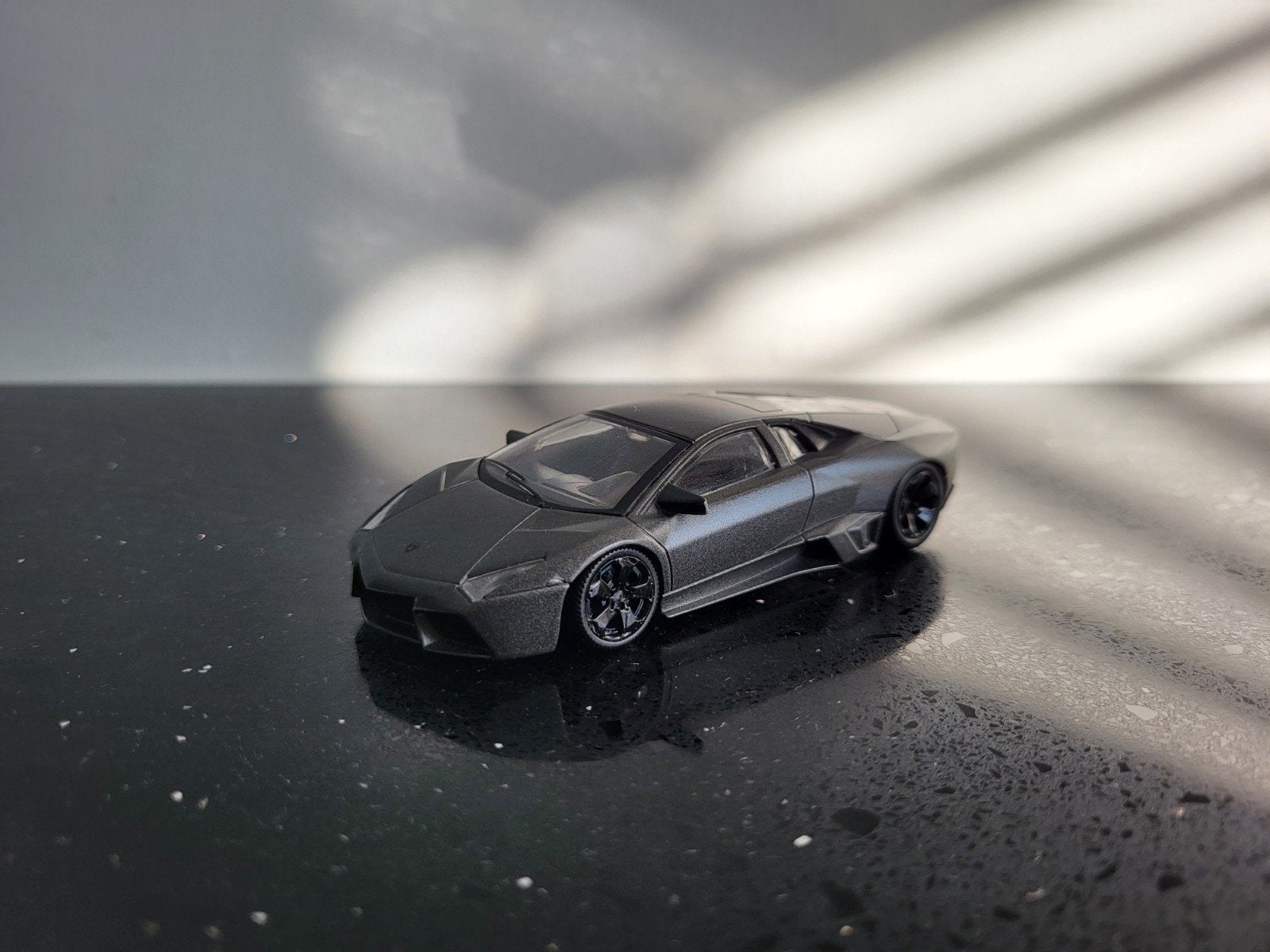 Lamborghini Reventon grijs 1/43 Mondo Motors, Ophalen of Verzenden, Zo goed als nieuw, Auto, Overige merken