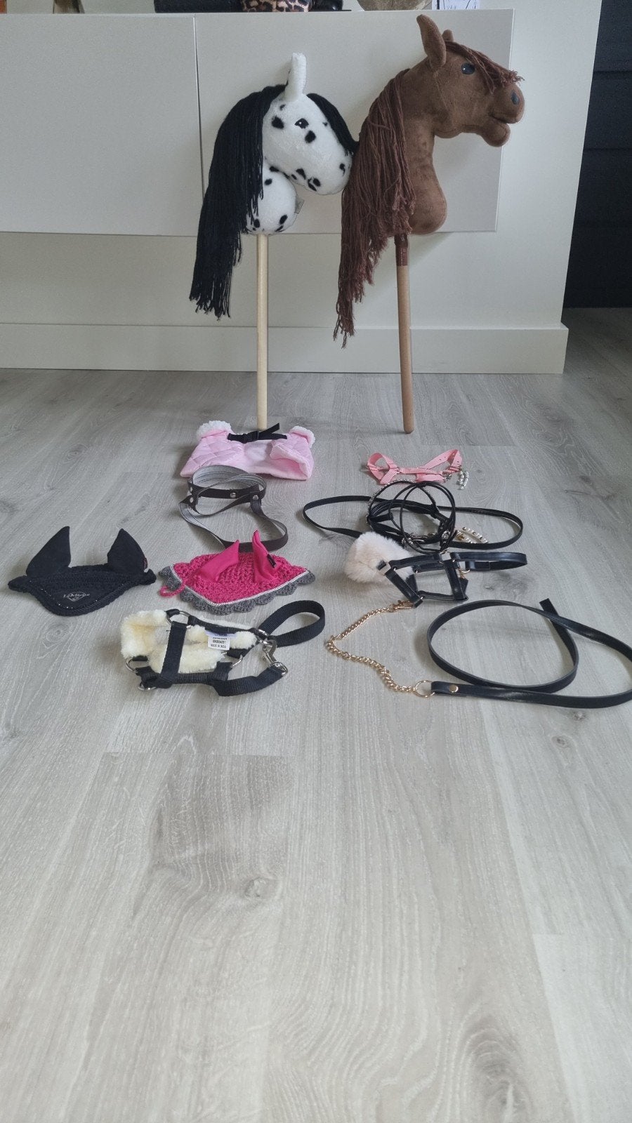 hobbyhorses met assesoires!!!, Ophalen, Zo goed als nieuw