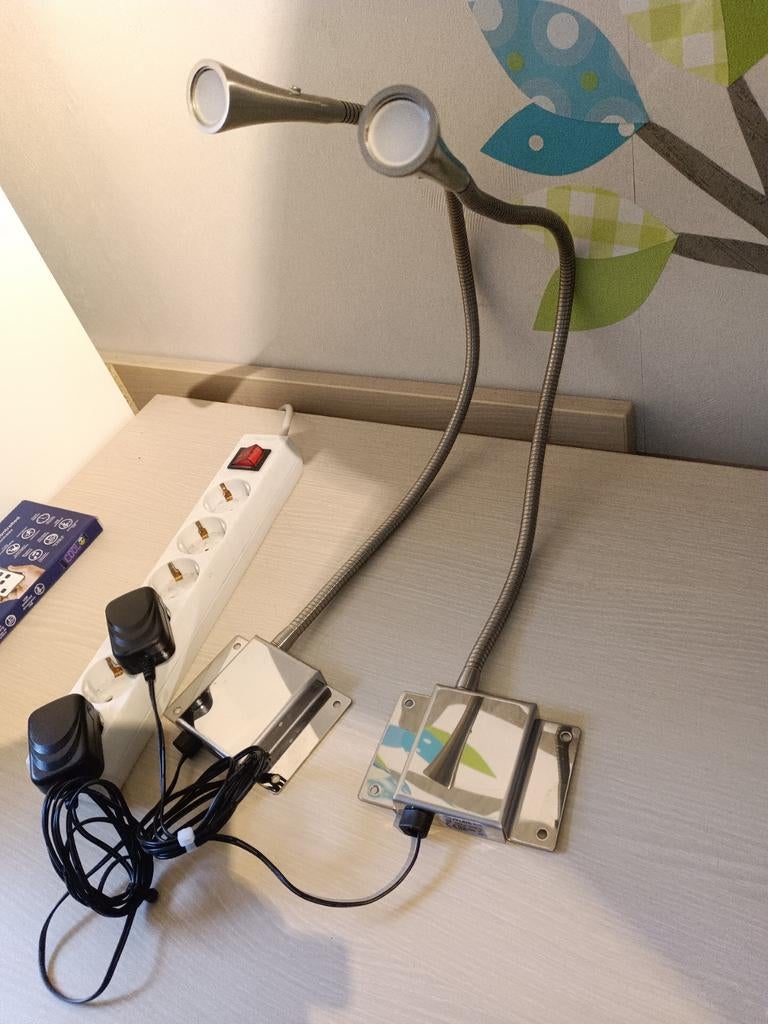 Set van 2 Swiss Sense bedlampjes met flexibele arm, Ophalen of Verzenden, Gebruikt, Metaal