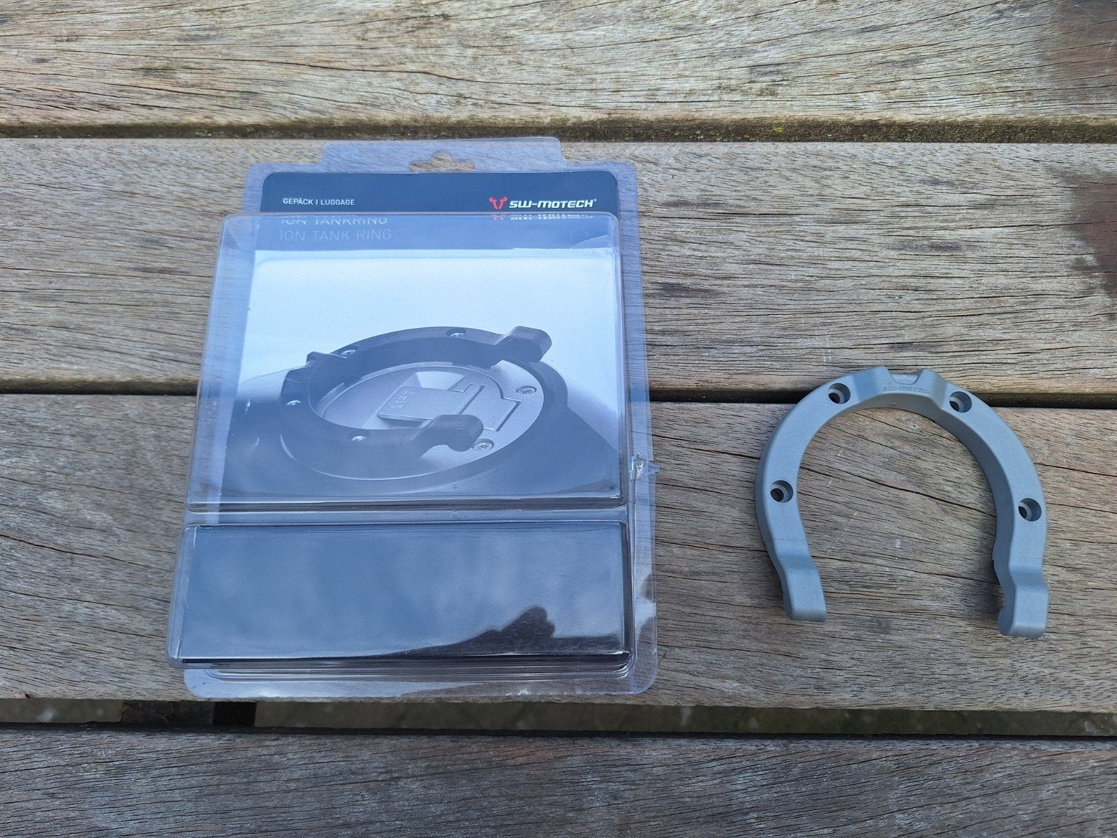 Tanktasring SW-motech  Kawasaki/Suzuki/Yamaha 7/8 schroev, Ophalen of Verzenden, Zo goed als nieuw