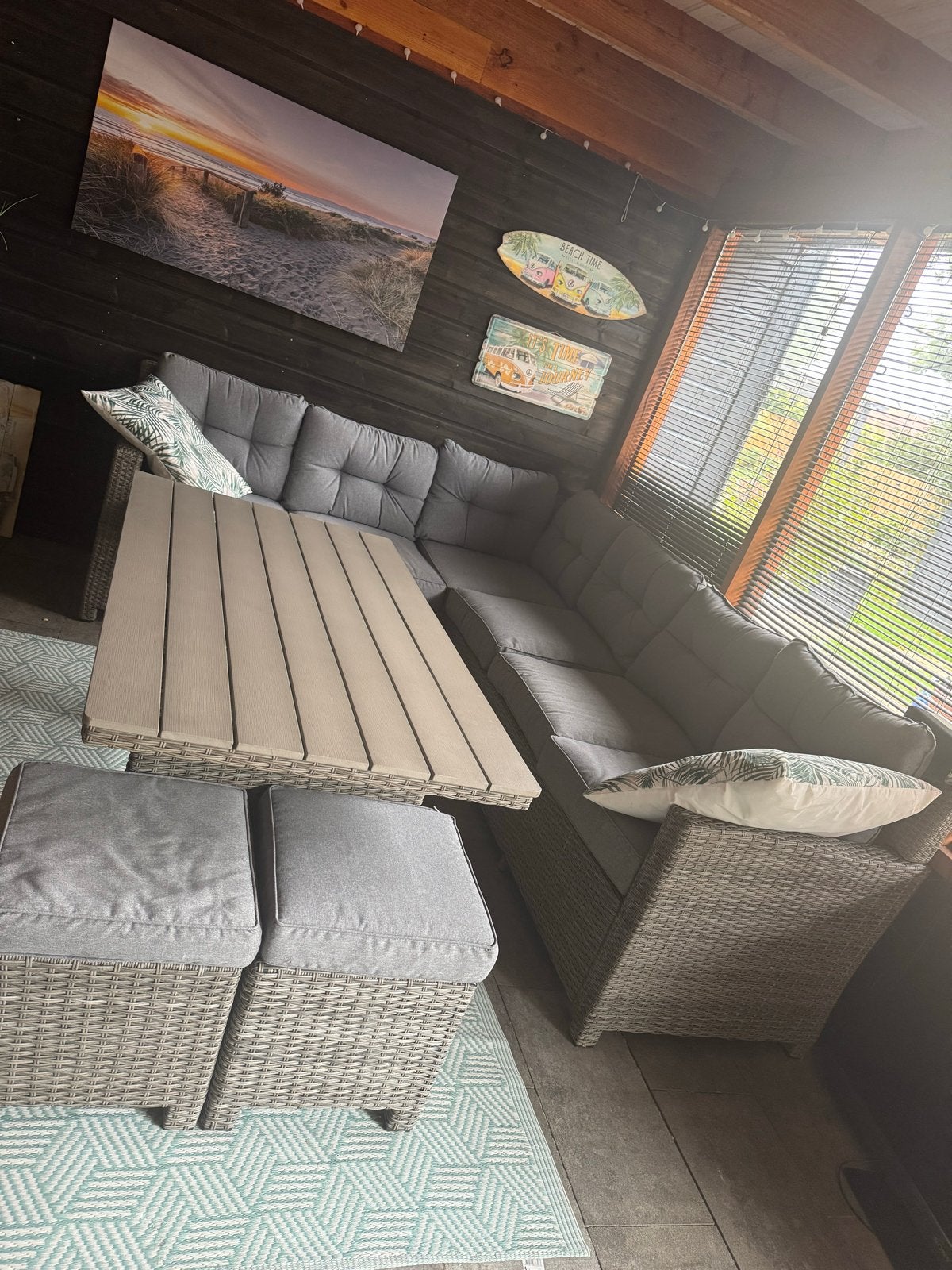 Luxe Wicker Loungeset met Eettafel en 2 Hockers, Tuin en Terras, Ophalen, 5 zitplaatsen, Bank, Zo goed als nieuw