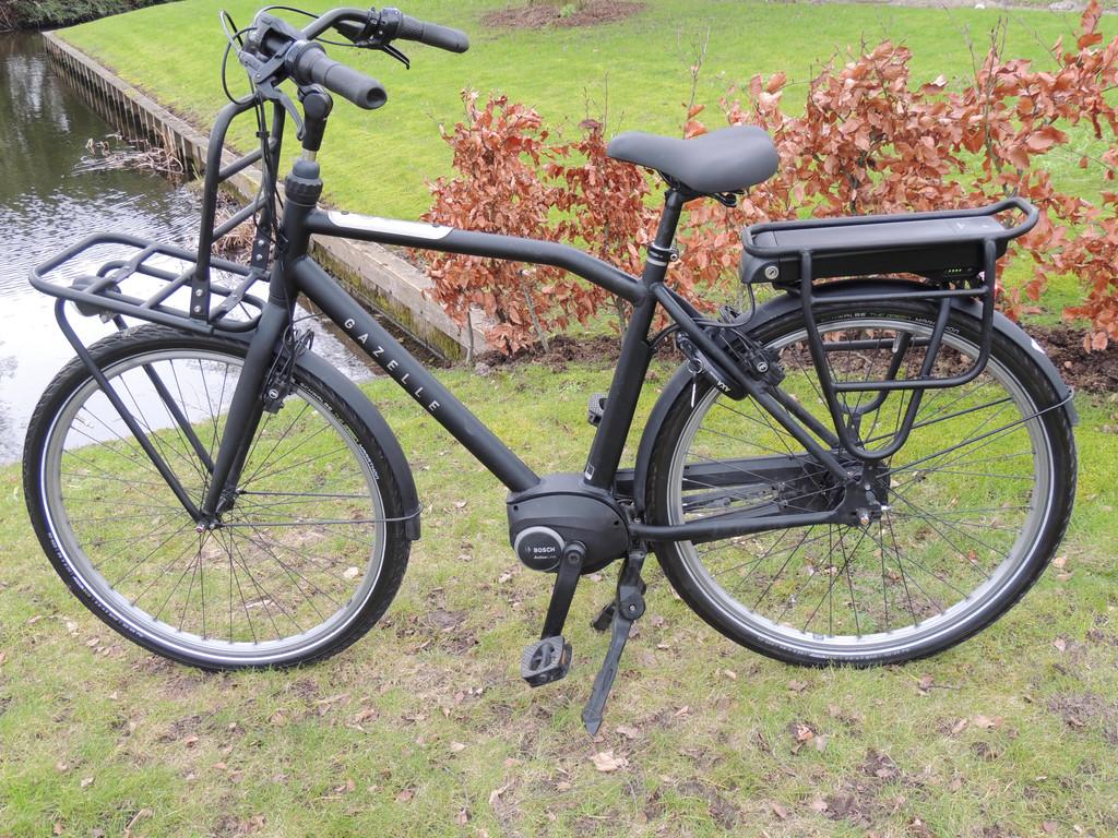 Gazelle Heavy Duty Framemaat 54 cm 300 WH accu, Wilhelminaweg 8
6951 bp  Dieren, NL, Gazelle, Info@gazelle.nl, Zo goed als nieuw