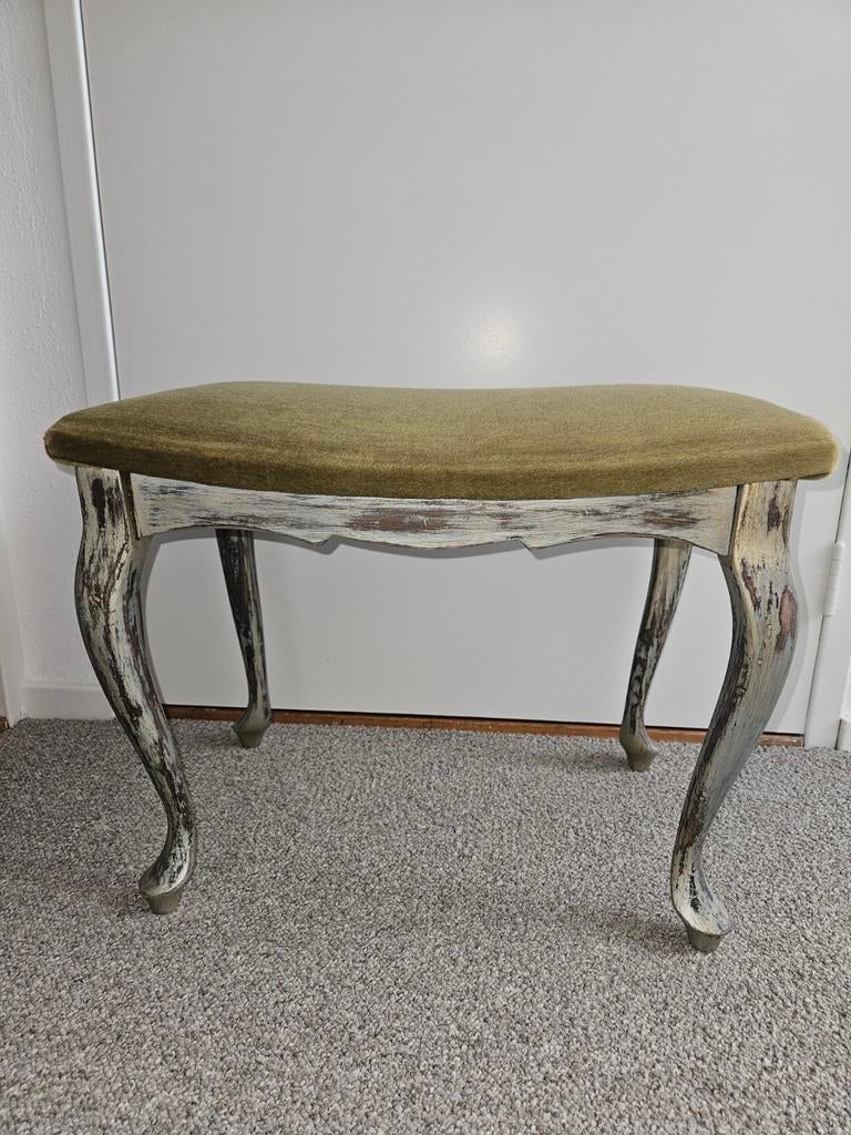 Queen Ann bankje krukje brocante kitsch bijzettafeltje, Antiek en Kunst, Antiek | Meubels | Stoelen en Banken, Ophalen