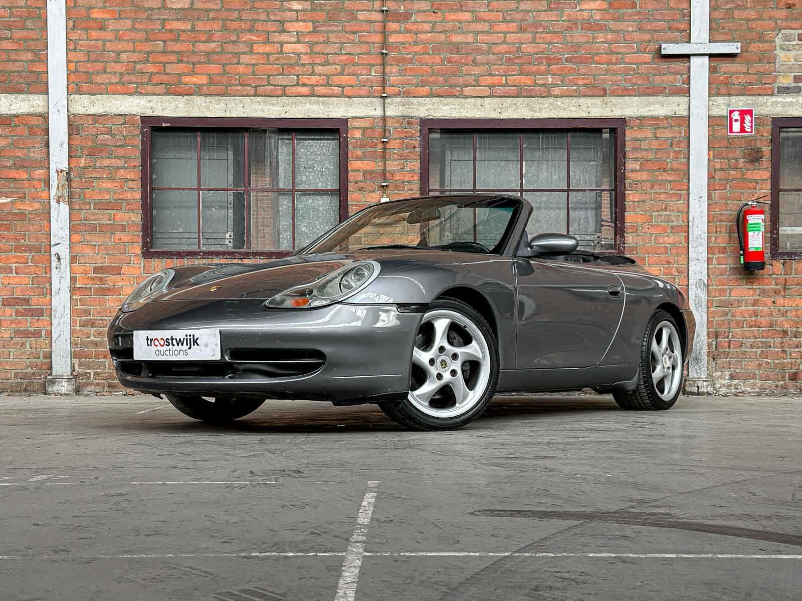 Porsche 911 Carrera Cabriolet 3.4 996 300pk 2001 Youngtimer, Automaat, Gebruikt, Cabriolet, Bedrijf