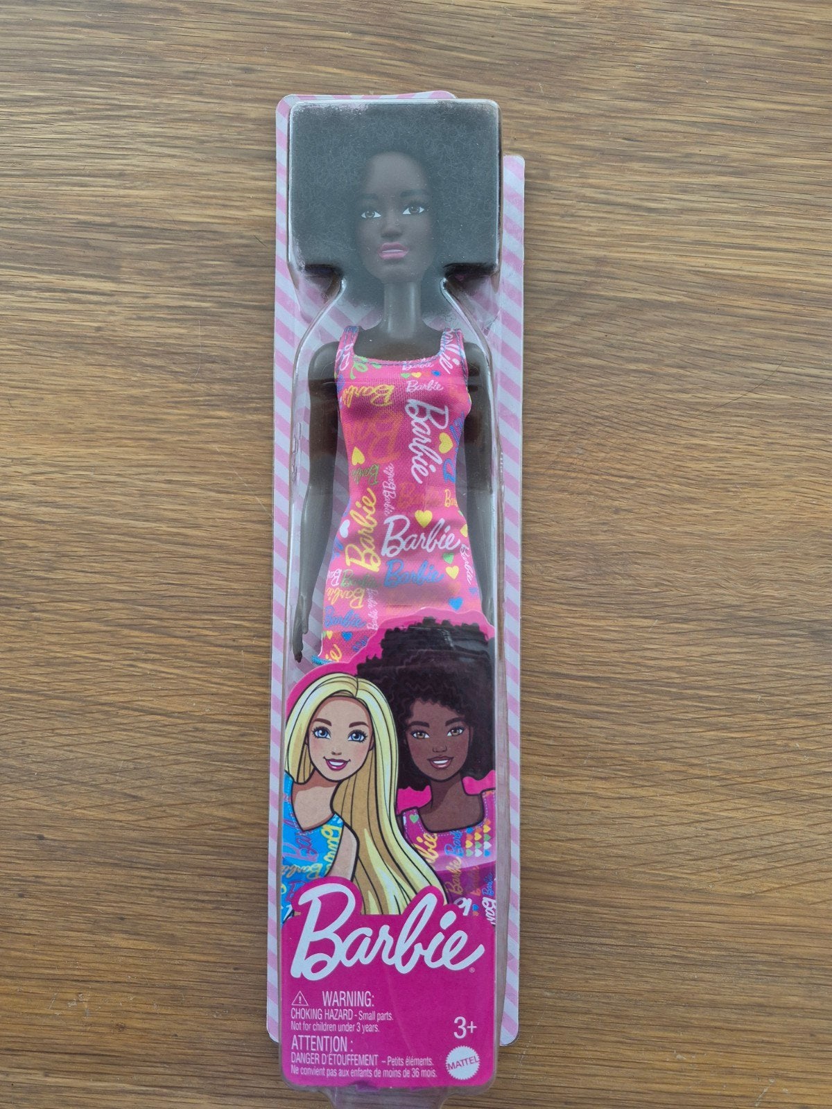 Barbie pop donker met afro kapsel - Nieuw in verpakking, Kinderen en Baby's, Speelgoed | Poppen, Ophalen of Verzenden, Nieuw, Barbie