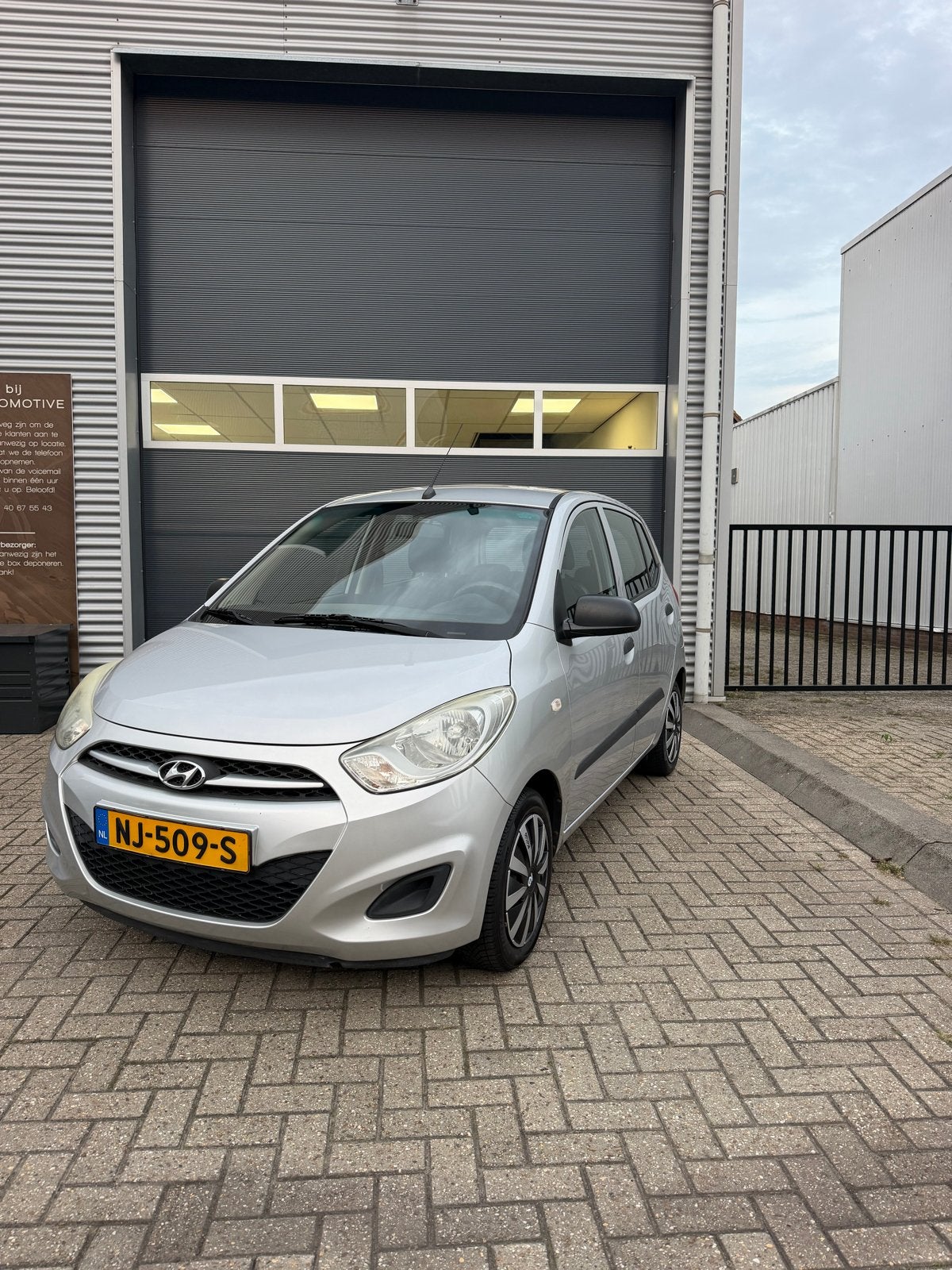 Hyundai i10 1.1 I 5DR 2011 Grijs, 4 cilinders, 400 kg, Handgeschakeld, Particulier