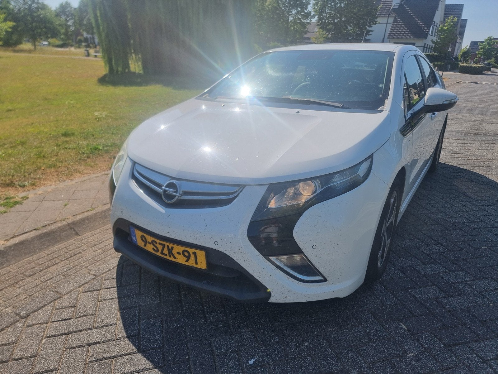 Opel Ampera E-rev 2013 navi leer camera, Ampera, 4 cilinders, 4 stoelen, Wit