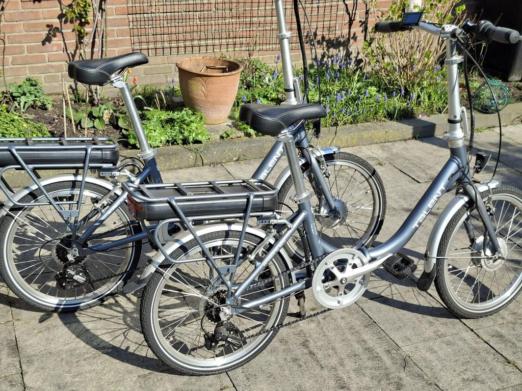 2x Talent Elektrische Vouwfiets ZGAN + tassen & fietsdrager, 14 tot 16 inch, Versnellingen, Zo goed als nieuw, Totaal opvouwbaar