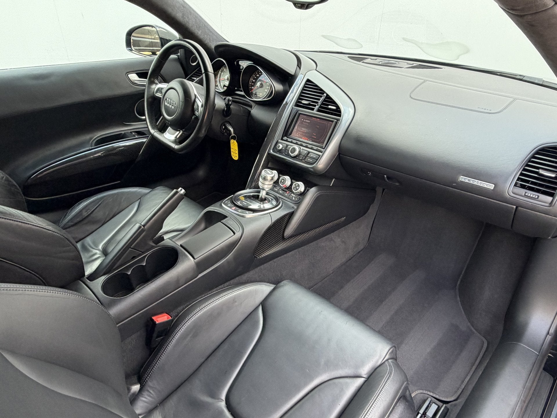Audi R8 4.2 V8 FSI 421PK Quattro Automaat B&O Carbon Stoelve, Auto's, Audi, Automaat, Gebruikt, 8 cilinders, Zwart
